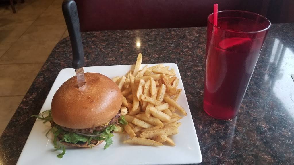 Bennys Classic Grill | restaurant | 10302 Garland Rd, Dallas, TX 75218, USA | 2143241312 OR +1 214-324-1312