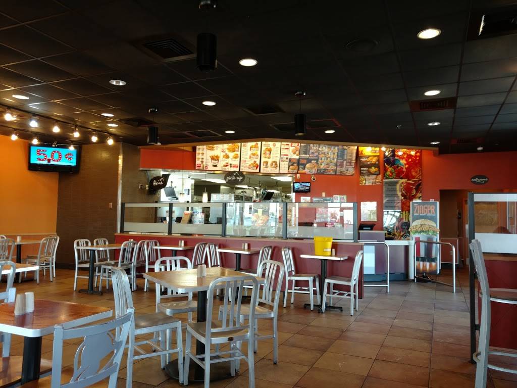 KFC | restaurant | 111 Ren Mar Dr, Pleasant View, TN 37146, USA | 6157463332 OR +1 615-746-3332