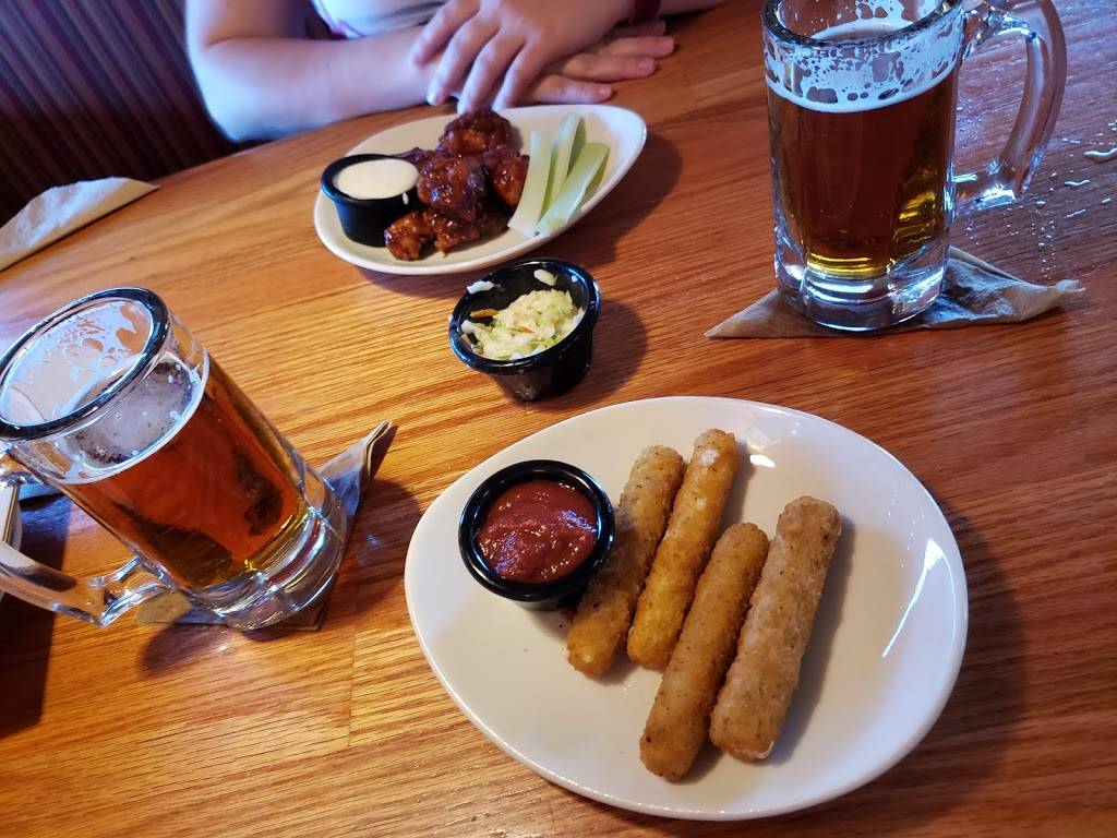 Applebees Grill + Bar | restaurant | 5490 Clark Rd, Sarasota, FL 34233, USA | 9419252595 OR +1 941-925-2595