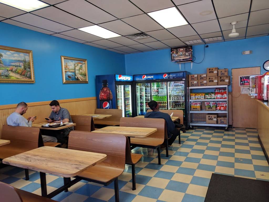 Angelos House of Pizza | restaurant | 579 Moody St, Waltham, MA 02453, USA | 7818931208 OR +1 781-893-1208