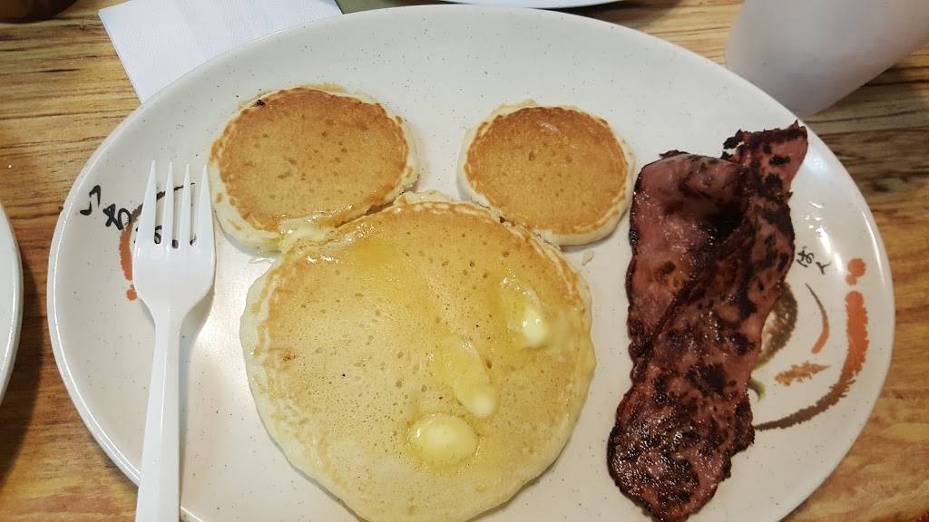 Uptown Grill | restaurant | 38 S 60th St, Philadelphia, PA 19139, USA | 2157485510 OR +1 215-748-5510