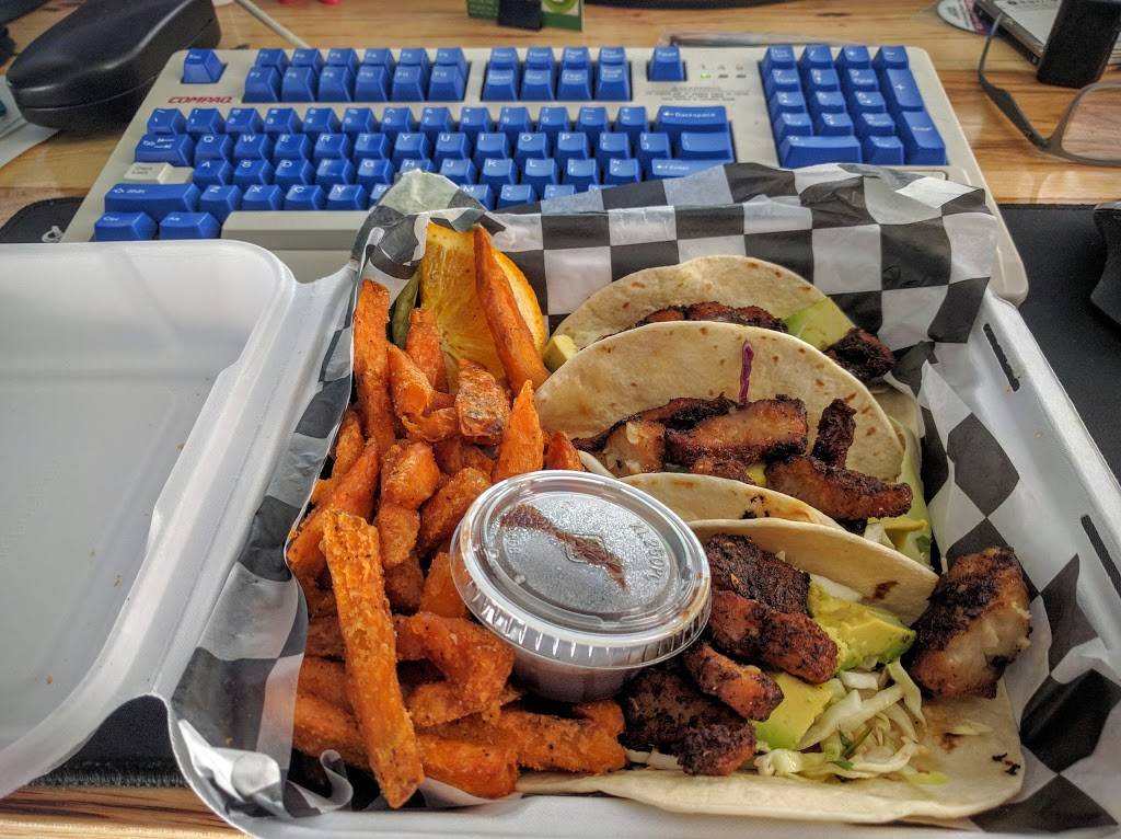 Blue Side Tavern | restaurant | 6 S Bentz St, Frederick, MD 21701, USA | 3016630200 OR +1 301-663-0200