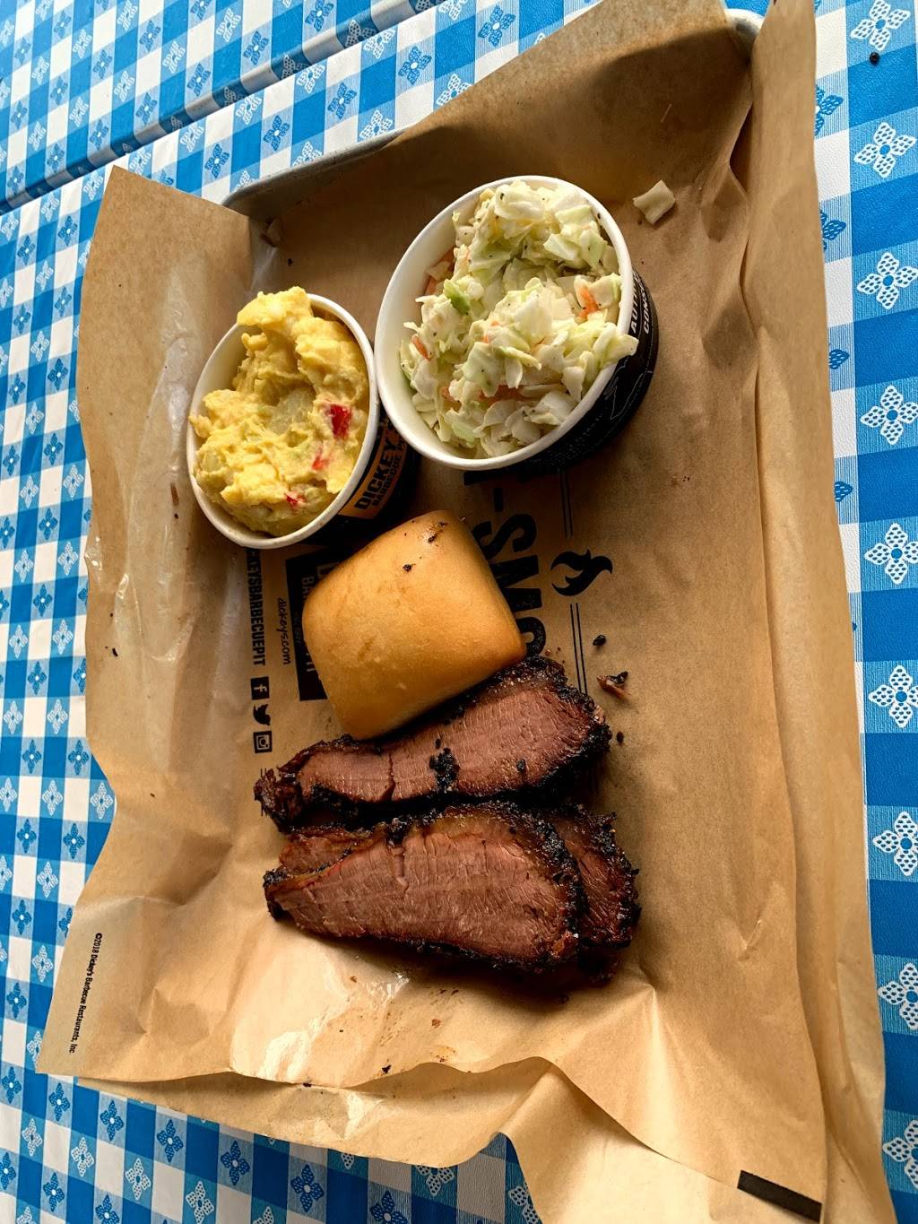 Dickeys Barbecue Pit | restaurant | 599 S Chickasaw Trail Ste 400, Orlando, FL 32825, USA | 4076746420 OR +1 407-674-6420