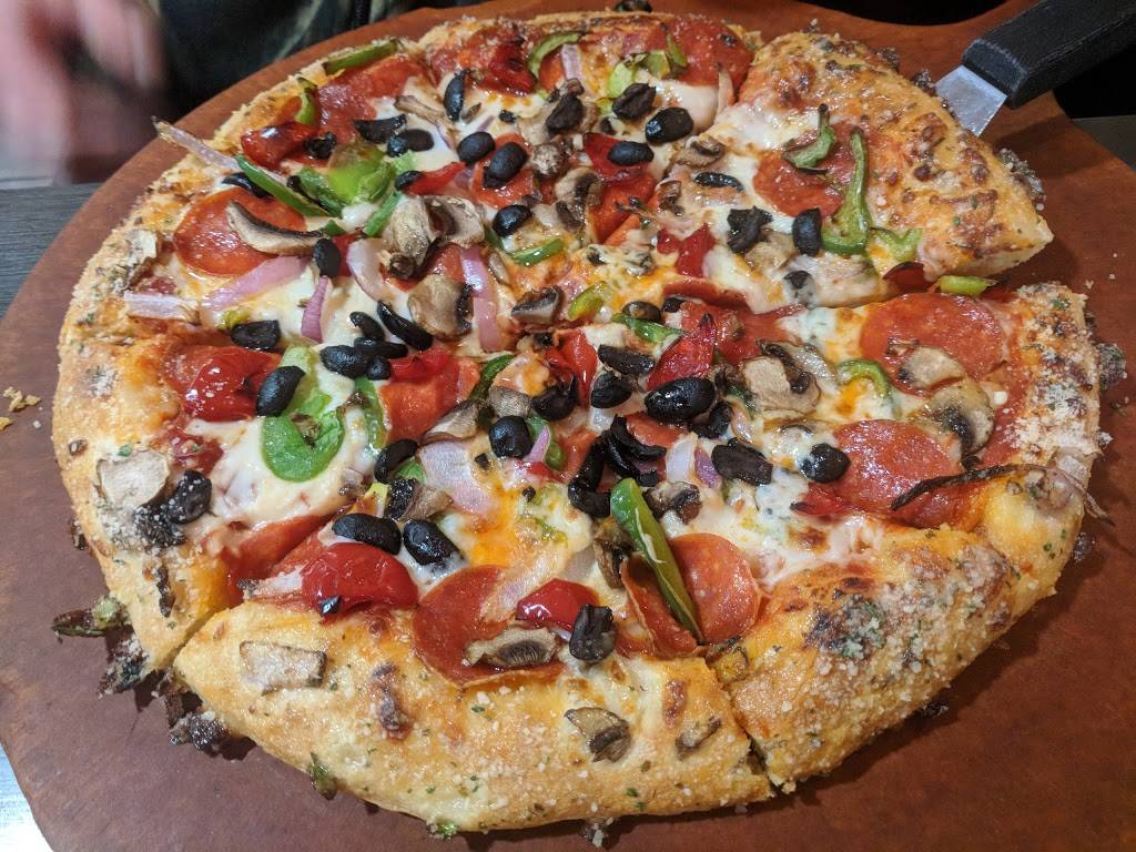 Pizza Hut | restaurant | 524 W 30th St, Connersville, IN 47331, USA | 7658254149 OR +1 765-825-4149