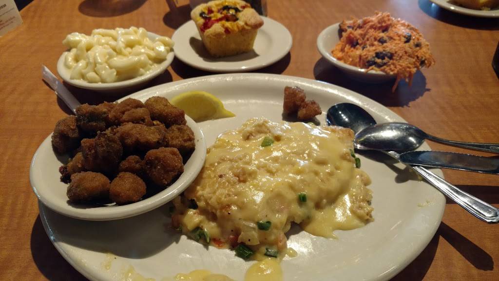 Lubys | restaurant | 20001 Gulf Fwy, Webster, TX 77598, USA | 2817242692 OR +1 281-724-2692