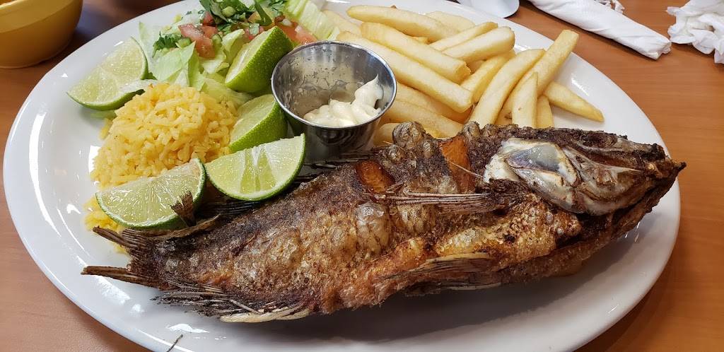 La Sirena mexican seafood &bar | restaurant | 3725 S Carrier Pkwy, Grand Prairie, TX 75052, USA | 2146770616 OR +1 214-677-0616