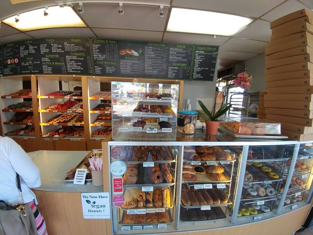 The Donuttery | cafe | 17420 Beach Blvd, Huntington Beach, CA 92647, USA | 7148477000 OR +1 714-847-7000
