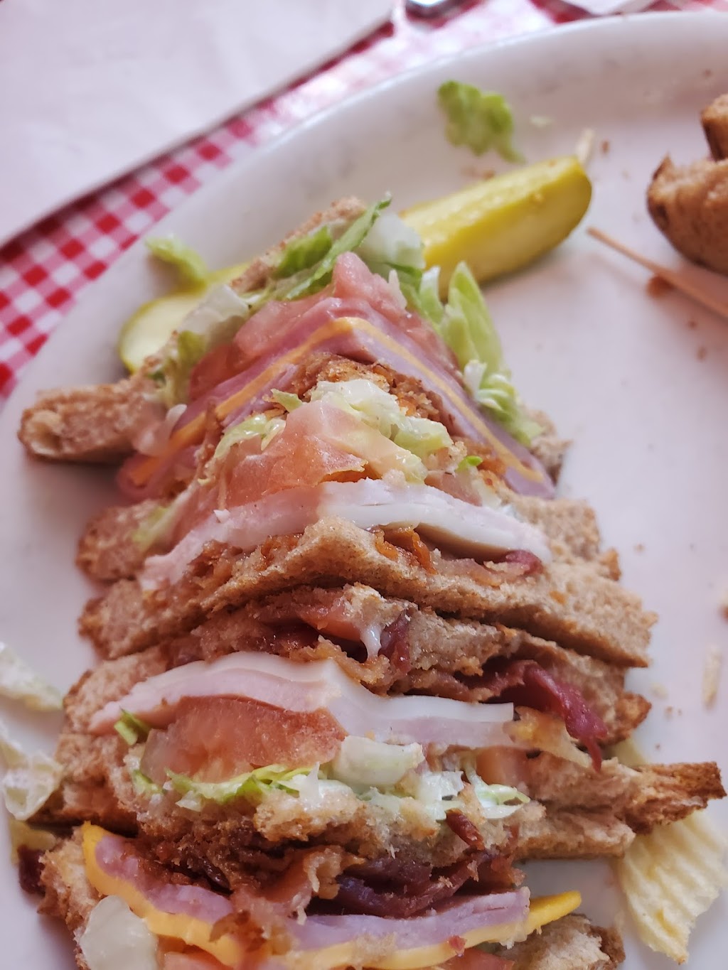 Buffalo Grill | restaurant | 1611 Rebsamen Park Rd, Little Rock, AR 72202, USA | 5012969535 OR +1 501-296-9535