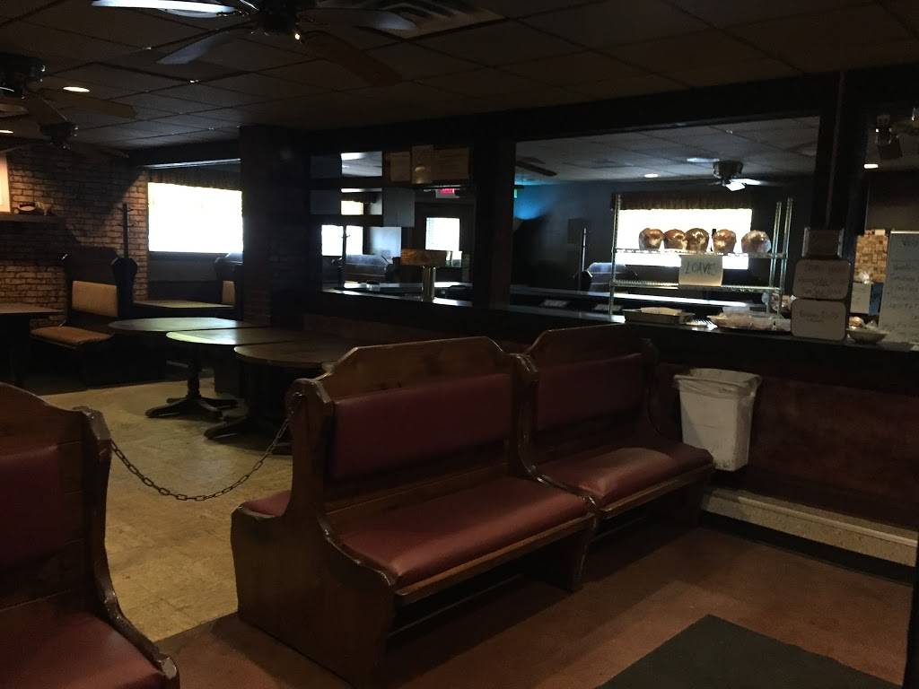 Belgian Village | restaurant | 560 17th Ave, Moline, IL 61265, USA | 3093739522 OR +1 309-373-9522