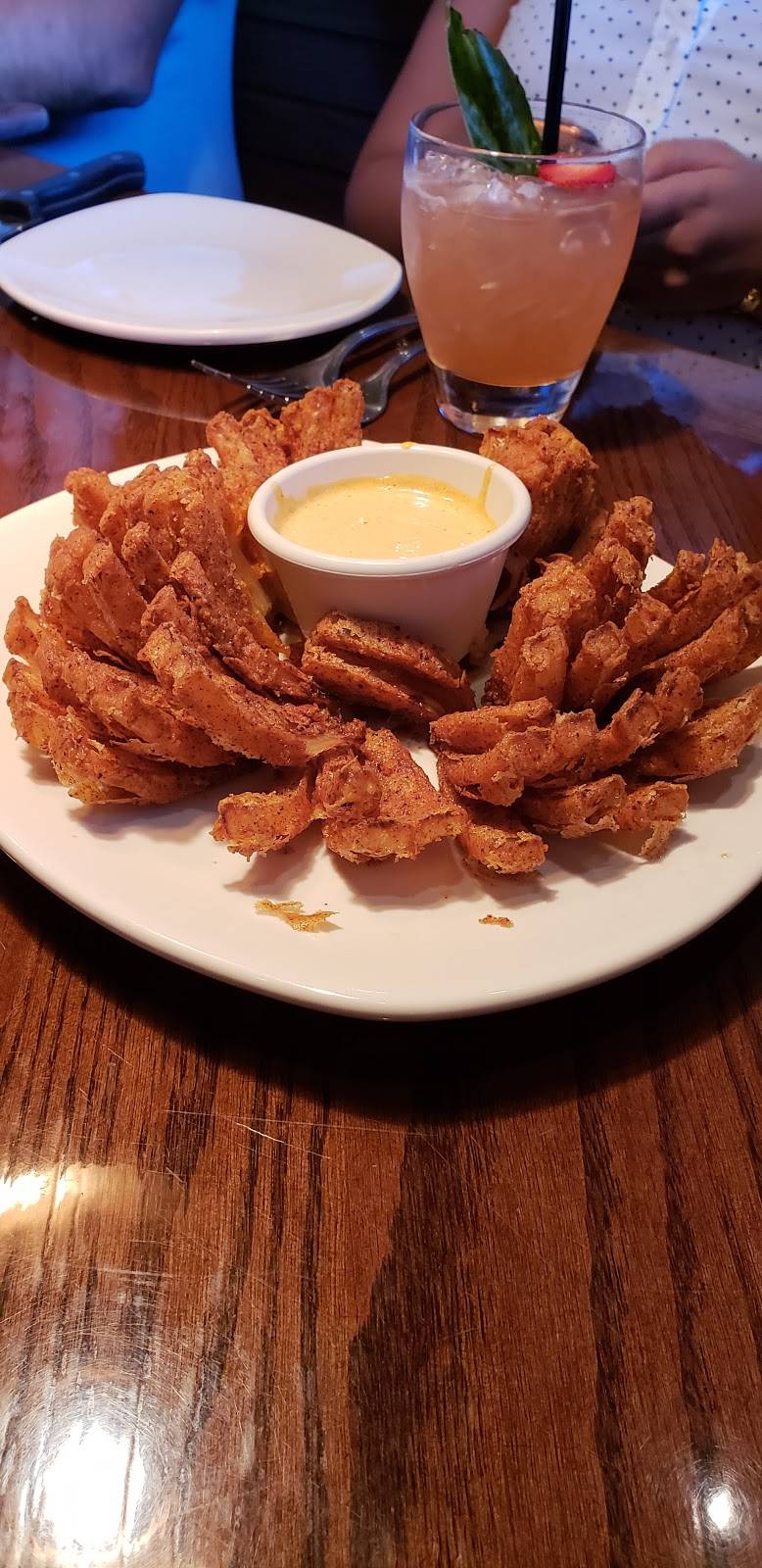 Outback Steakhouse | restaurant | 10443 E Costilla Ave, Centennial, CO 80112, USA | 3037922903 OR +1 303-792-2903