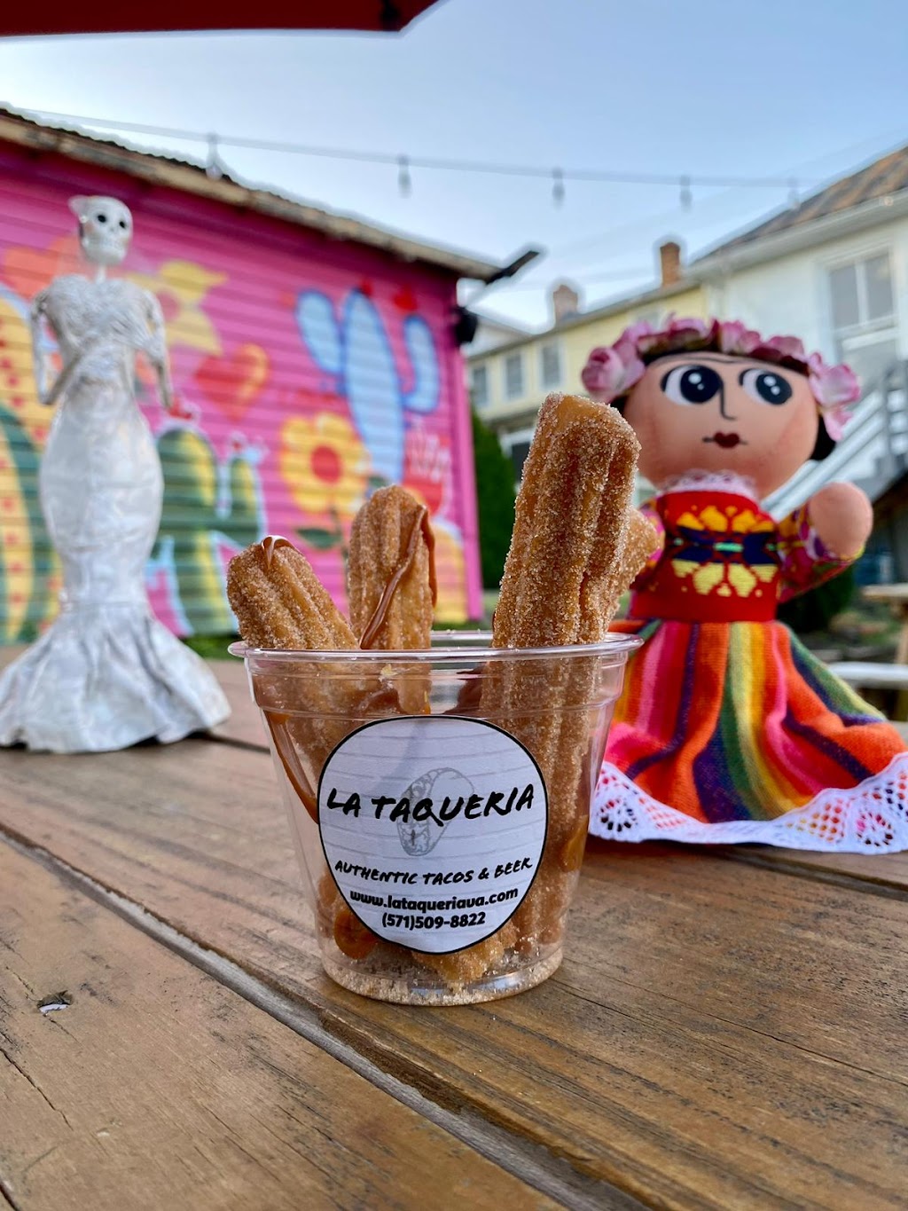 La Taqueria | restaurant | 15 Loudoun St SE, Leesburg, VA 20175, USA | 5715098822 OR +1 571-509-8822