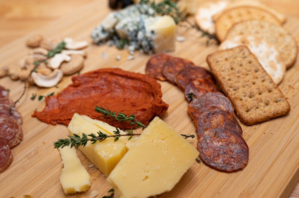 The Roads Bistro | restaurant | 3809 Princess Anne Rd #123, Virginia Beach, VA 23456, USA | 7579041566 OR +1 757-904-1566