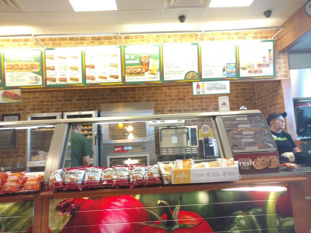 Subway | restaurant | 521 Yopp Rd, Jacksonville, NC 28540, USA | 9103537827 OR +1 910-353-7827