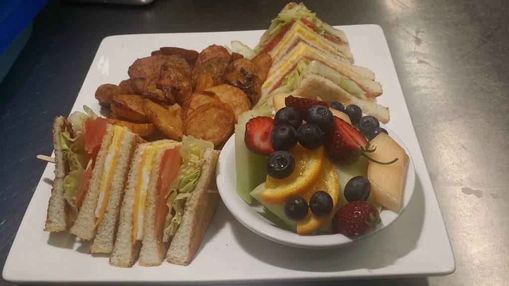 Resto Sortie 55 | restaurant | 235 Chemin de lAnge Gardien, Ange-Gardien, QC J0E 1E0, Canada | 4502932149 OR +1 450-293-2149