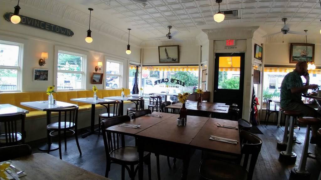 Lizs Cafe Anybodys Bar | restaurant | 31 Bradford St, Provincetown, MA 02657, USA | 5084139131 OR +1 508-413-9131
