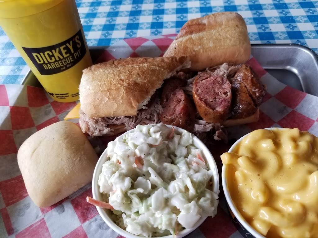 Dickeys Barbecue Pit | restaurant | 8624 Pendleton Pike, Indianapolis, IN 46226, USA | 3178360980 OR +1 317-836-0980
