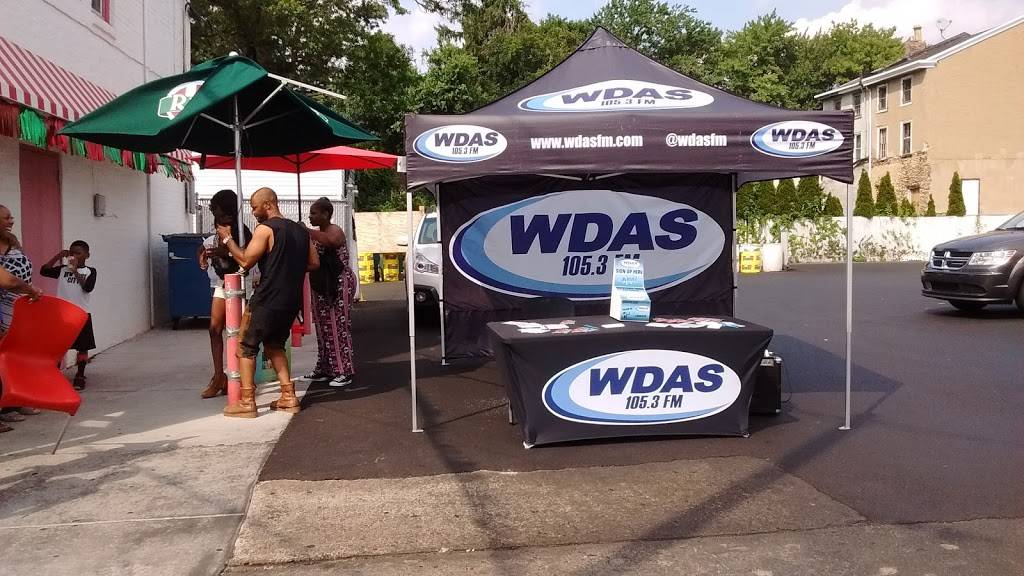 Ritas Italian Ice & Frozen Custard | restaurant | 5815 Wayne Ave, Philadelphia, PA 19144, USA | 2673855452 OR +1 267-385-5452