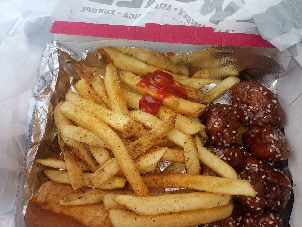 Charleys Philly Steaks | restaurant | 453 Opry Mills Dr Spc FC-6, Nashville, TN 37214, USA | 6158233199 OR +1 615-823-3199