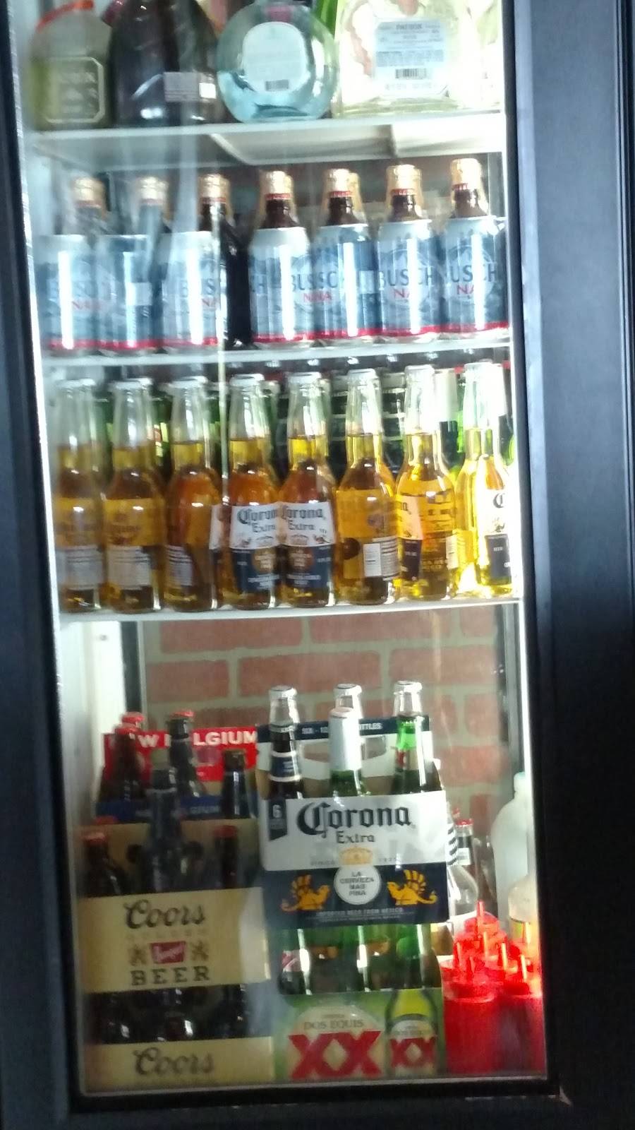 Mooneys Sunset Bar & Grill | restaurant | 320 Lake Front St, Disney, OK 74340, USA | 9184355200 OR +1 918-435-5200