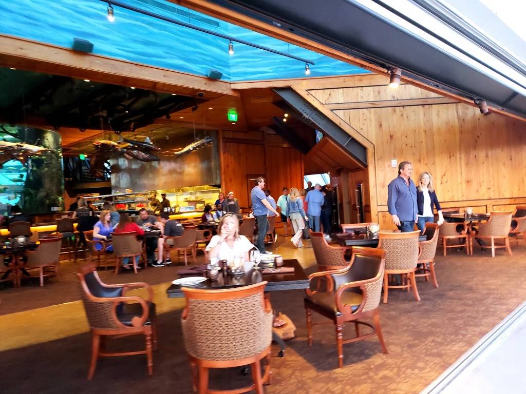 The Lookout at the Pyramid | restaurant | 1 Bass Pro Dr, Memphis, TN 38105, USA | 9012918040 OR +1 901-291-8040