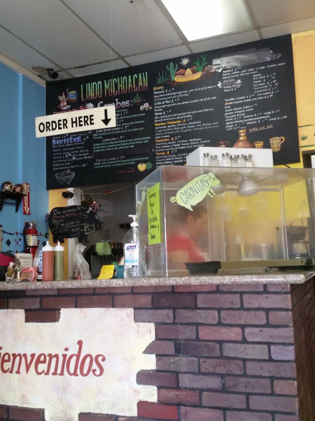 Tacos Carnitas Lindo Michoacan | restaurant | 26498 Base Line St, Highland, CA 92346, USA | 9098632991 OR +1 909-863-2991