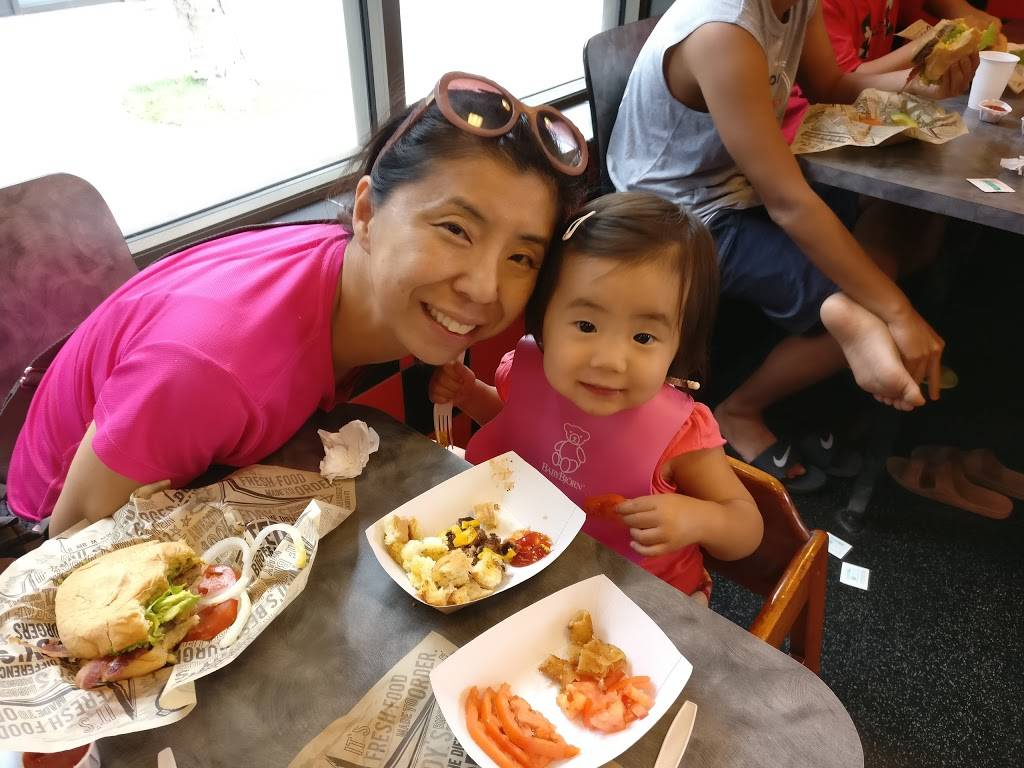 Teddys Bigger Burgers | restaurant | 4850 Kapolei Pkwy, Kapolei, HI 96707, USA | 8086742447 OR +1 808-674-2447