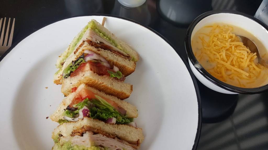 Kennys | restaurant | 1251 Market St, Chattanooga, TN 37402, USA | 4234985888 OR +1 423-498-5888