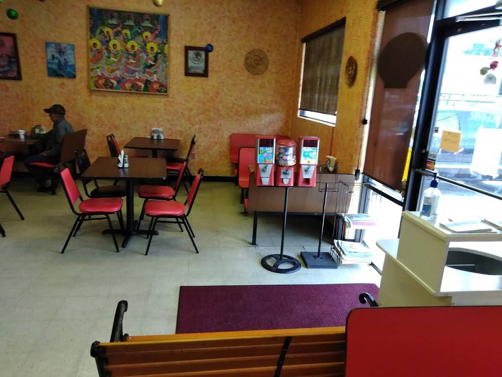 AHOT Taqueria | restaurant | 500 W Mulberry St, Angleton, TX 77515, USA | 9798482240 OR +1 979-848-2240
