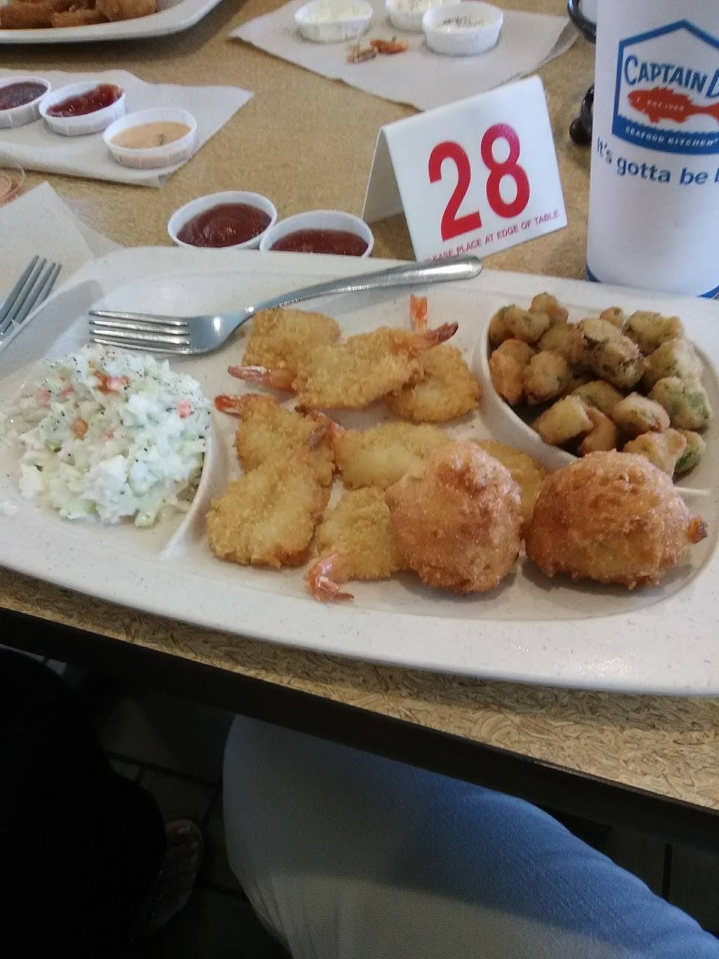 Captain Ds | restaurant | 1907 Whiskey Rd, Aiken, SC 29801, USA | 8036416476 OR +1 803-641-6476