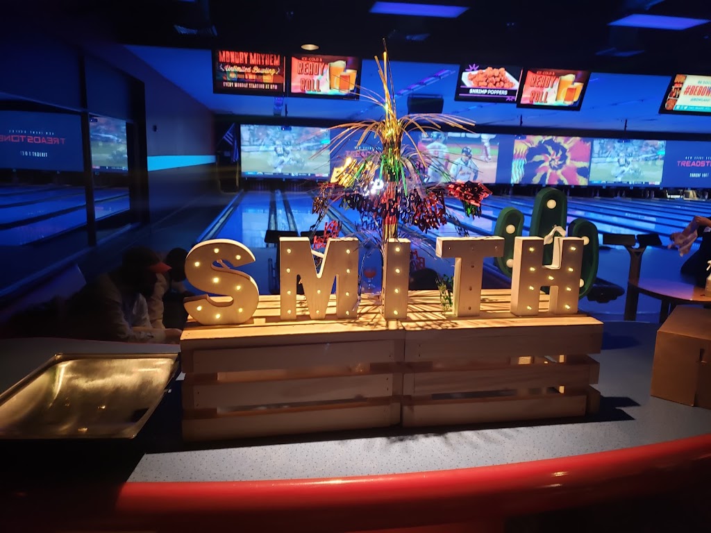 AMF Durham Lanes | restaurant | 4508 Durham-Chapel Hill Blvd, Durham, NC 27707, USA | 9194899154 OR +1 919-489-9154