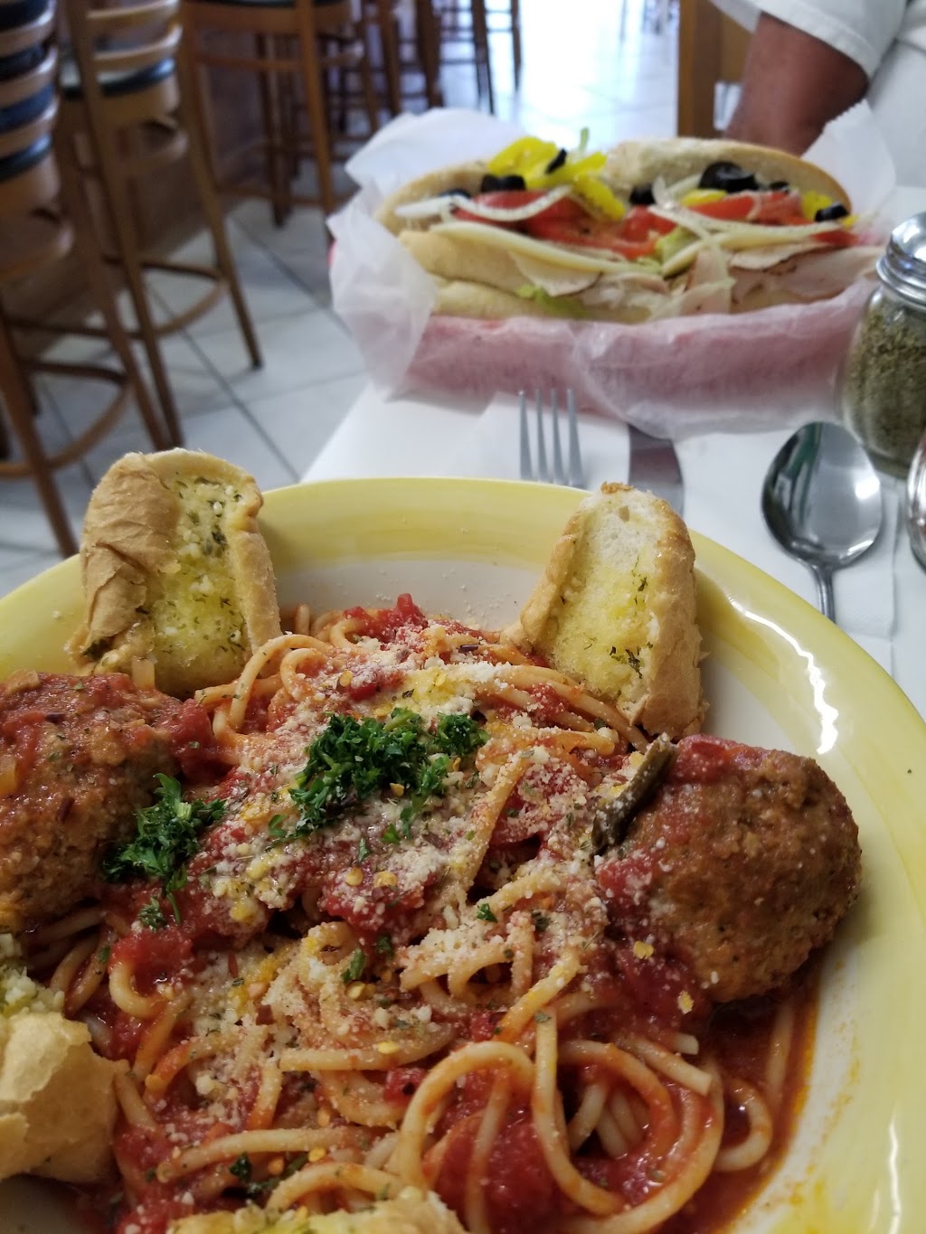 Jersey Dogs | restaurant | 3330 E Atlantic Blvd, Pompano Beach, FL 33062, USA | 7548007006 OR +1 754-800-7006