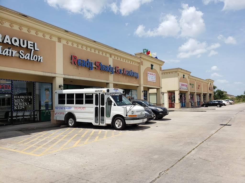 Chicken Holiday | restaurant | 10560 Synott Rd, Sugar Land, TX 77498, USA | 2819129746 OR +1 281-912-9746