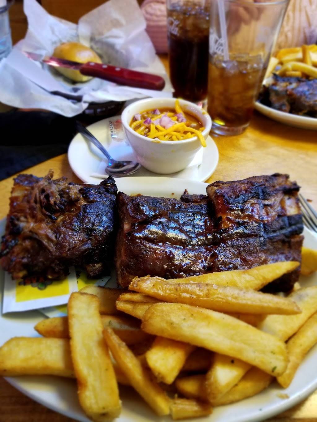 Texas Roadhouse | restaurant | 74 Newtown Rd, Danbury, CT 06810, USA | 2037309176 OR +1 203-730-9176