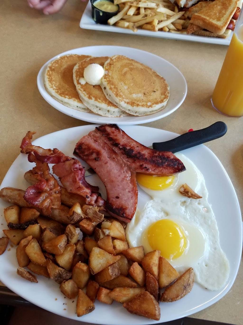 Perkins Restaurant & Bakery | restaurant | 5170 W Irlo Bronson Memorial Hwy, Kissimmee, FL 34746, USA | 4073968960 OR +1 407-396-8960