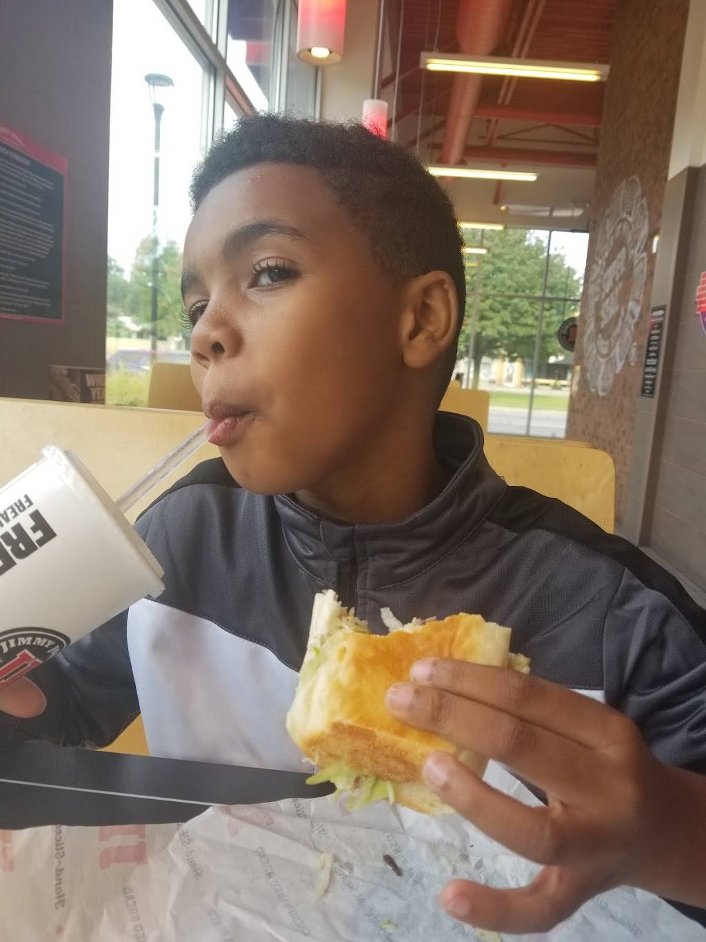 Jimmy Johns | meal delivery | 23141 Woodward Ave, Ferndale, MI 48220, USA | 2485431464 OR +1 248-543-1464