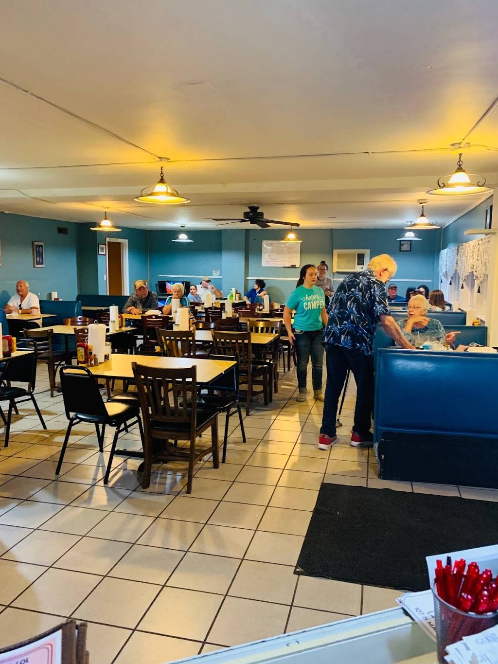 Kays Family Diner | restaurant | 107 N Main St, Elkton, KY 42220, USA | 2707260188 OR +1 270-726-0188