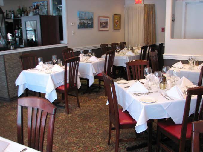 Restaurant Rosa Bella | restaurant | 1515 Place de lHôtel de Ville, Saint-Bruno-de-Montarville, QC J3V 1Y8, Canada | 4504610142 OR +1 450-461-0142