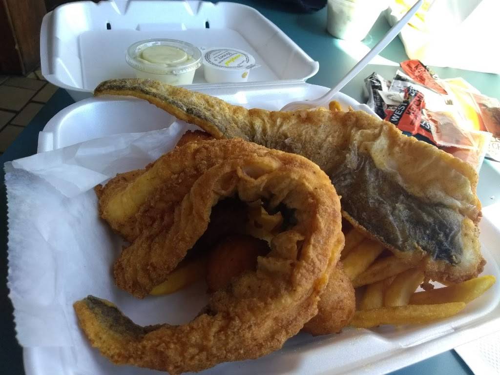 The House Fish & Crab | restaurant | 1903 NC Hwy 55, Durham, NC 27707, USA | 9192519970 OR +1 919-251-9970