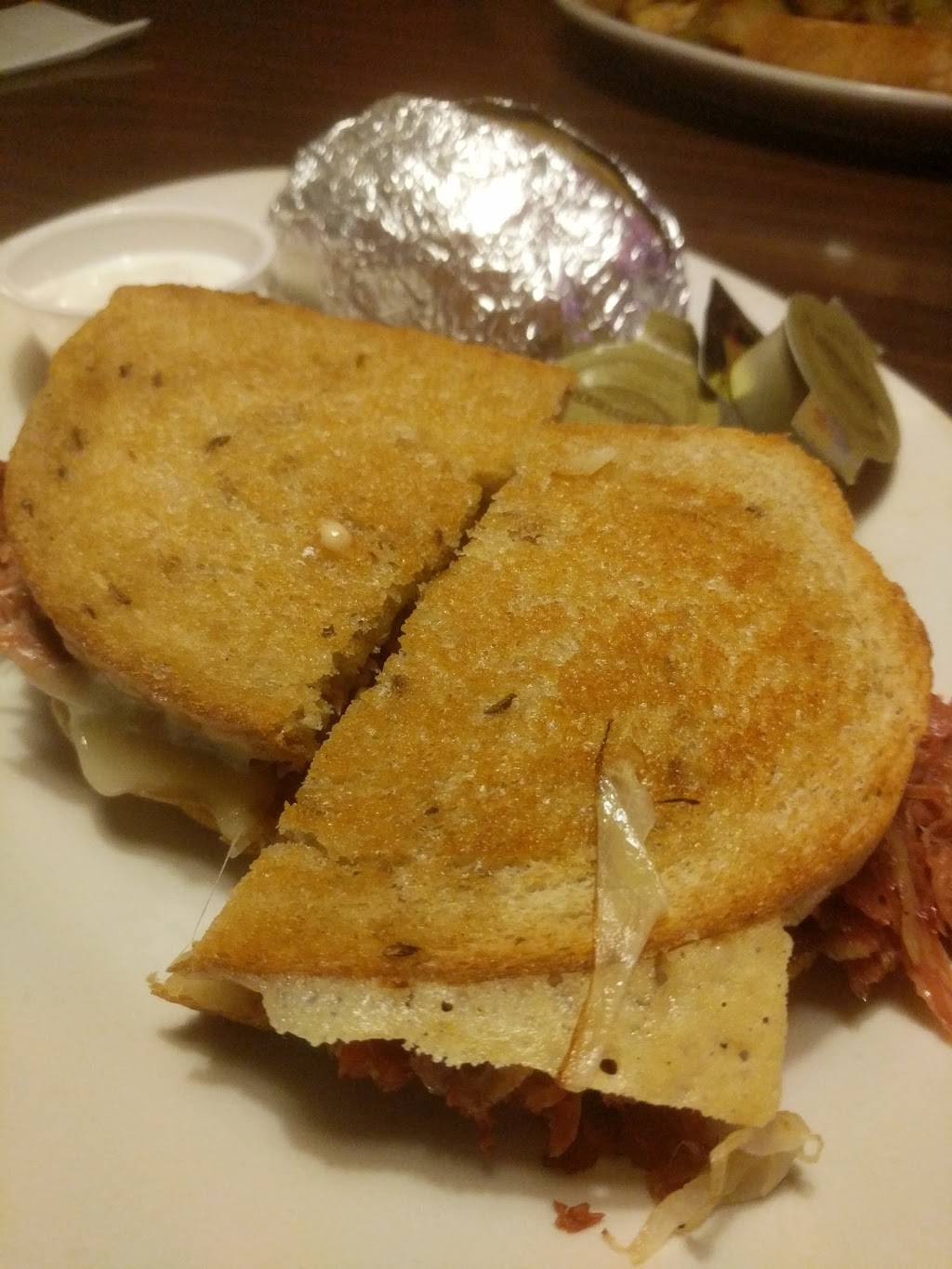 Gilmer Road House | restaurant | 25792 N Midlothian Rd, Mundelein, IL 60060, USA | 8474380300 OR +1 847-438-0300