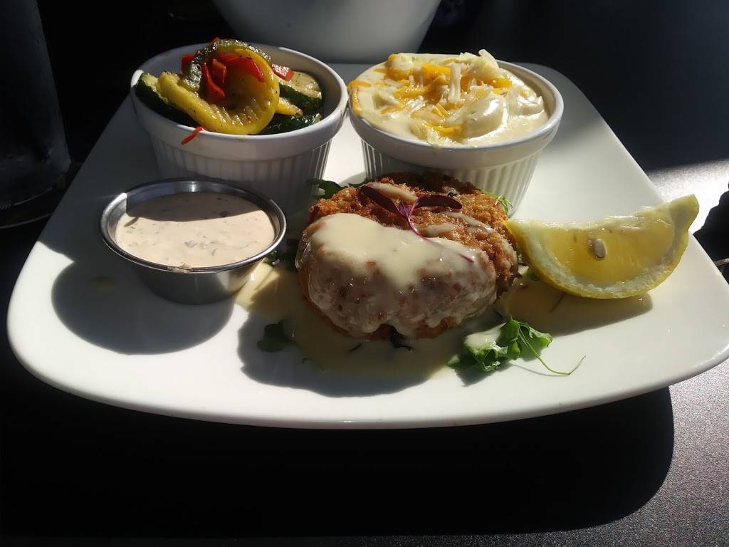 Amberjax Fish Market Grille | restaurant | 3011 Gulden Ln #107, Dallas, TX 75212, USA | 4695139088 OR +1 469-513-9088