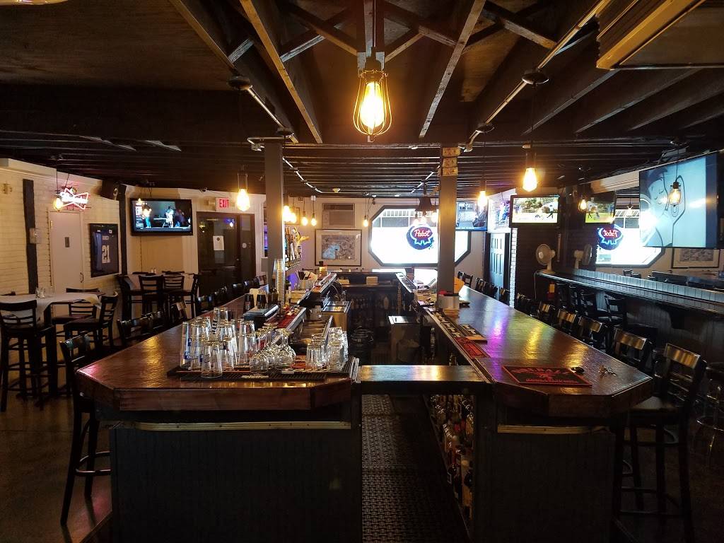 Bayonne Patio Bar & Grille | restaurant | 31 Cottage St, Bayonne, NJ 07002, USA | 2016883144 OR +1 201-688-3144