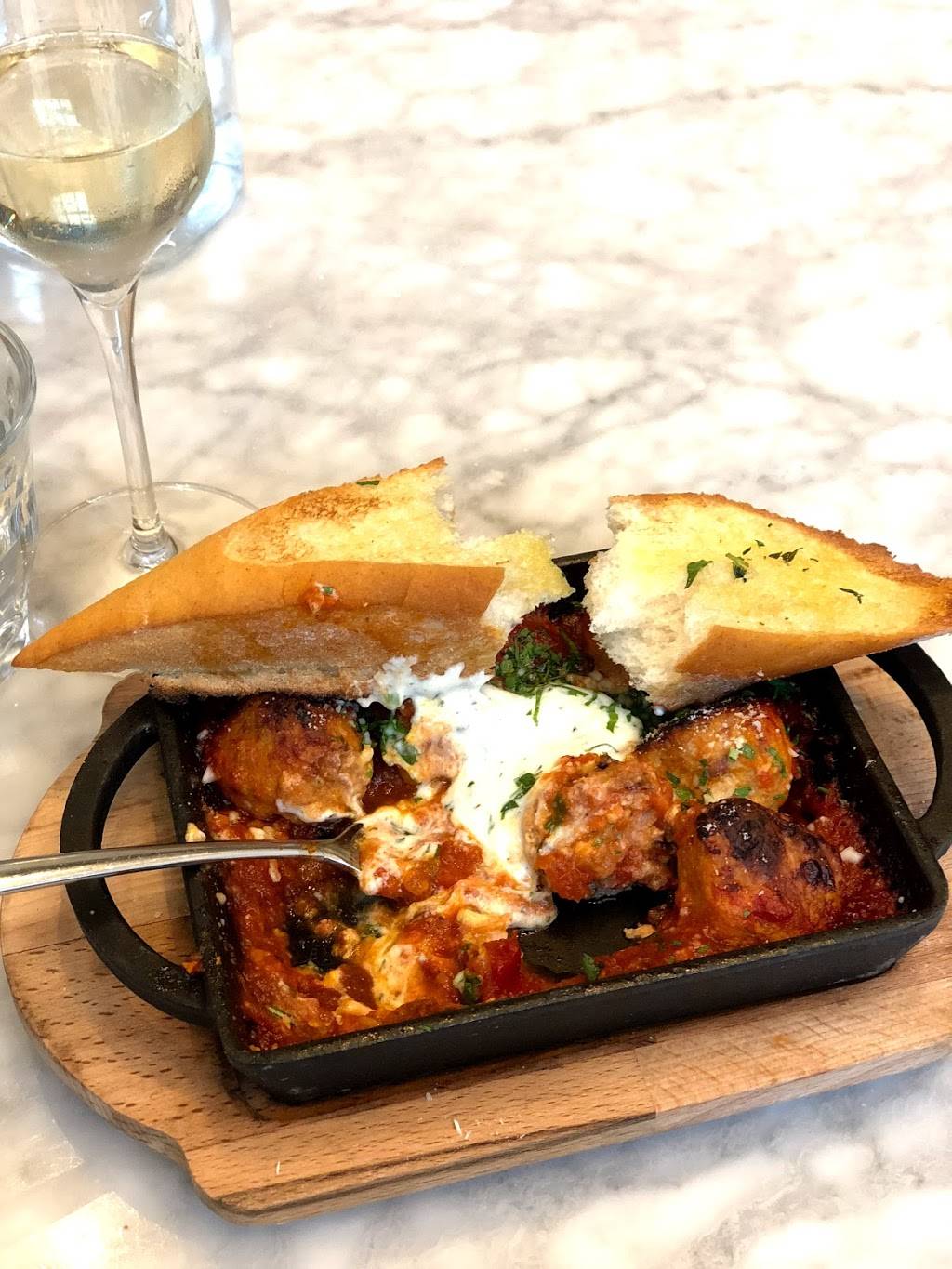 Jane Q | cafe | 1800 Argyle Ave, Los Angeles, CA 90028, USA | 2132793534 OR +1 213-279-3534