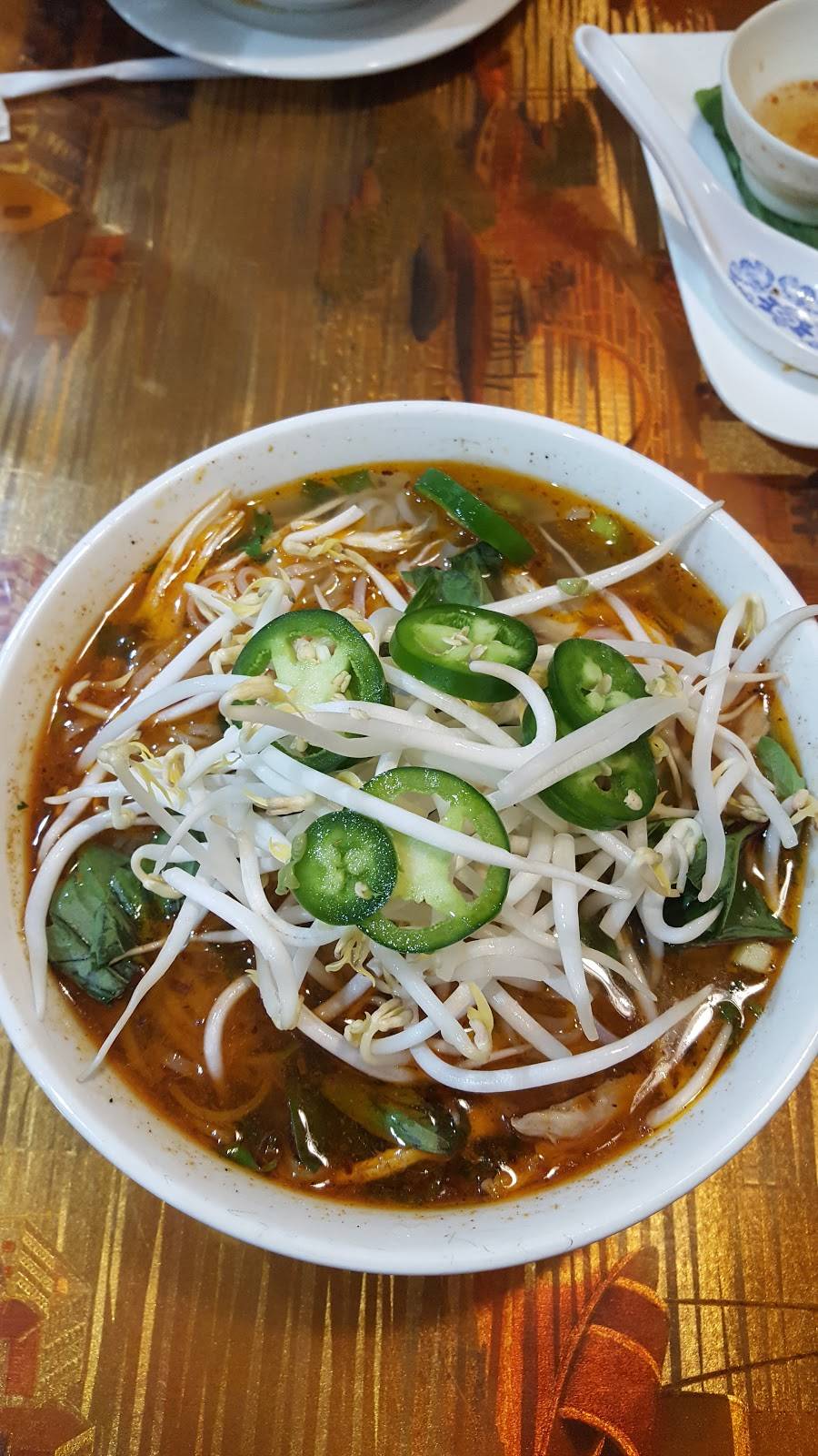 Pho Golden | restaurant | 1268 MD-3, Crofton, MD 21114, USA | 4432924323 OR +1 443-292-4323