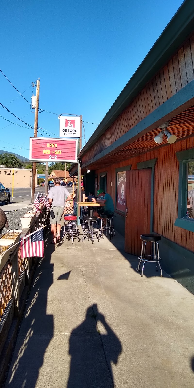 Baldinis Restaurant & Lounge | restaurant | 107 Merlin-Galice Rd, Merlin, OR 97532, USA | 5414790034 OR +1 541-479-0034