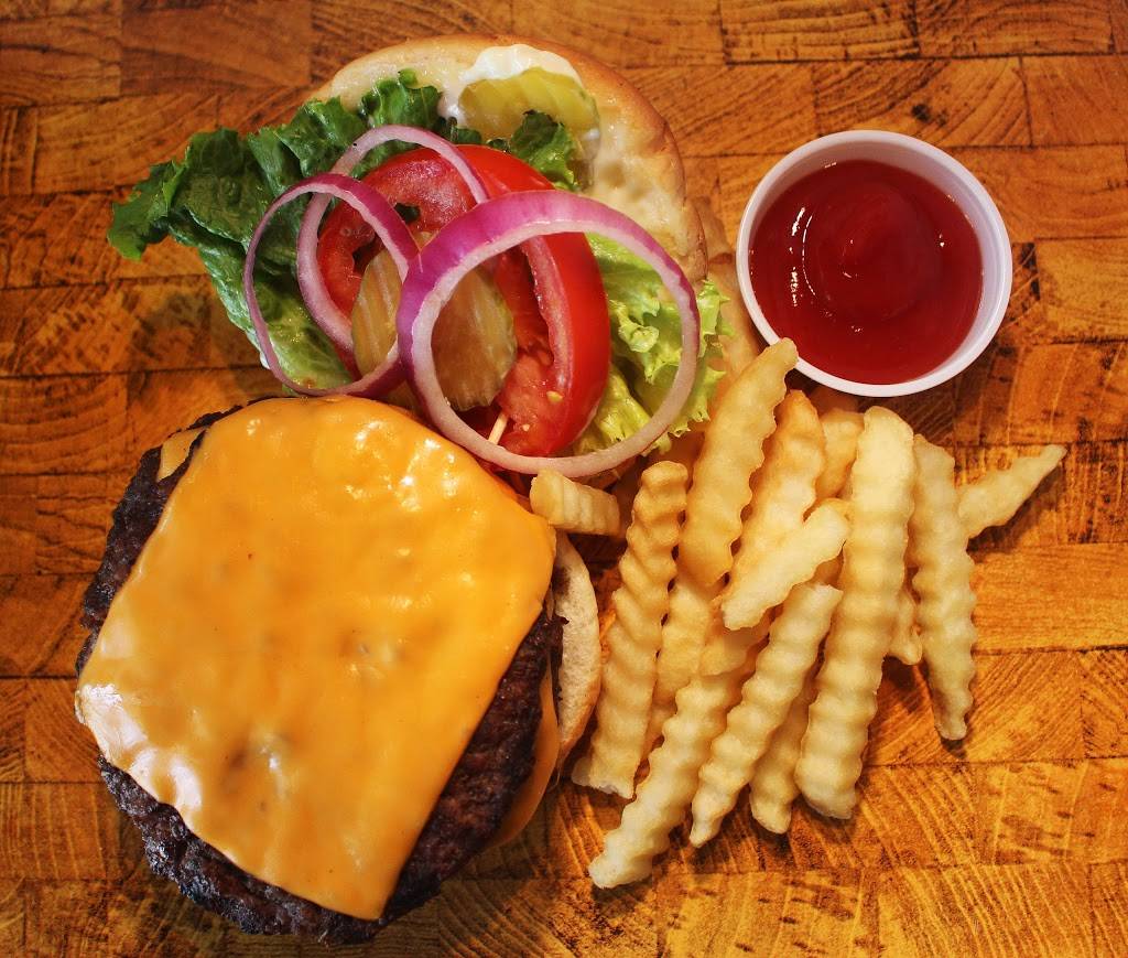 Billys Beef Hot Dogs & More | meal takeaway | 2020 US-12, Spring Grove, IL 60081, USA | 8156750340 OR +1 815-675-0340