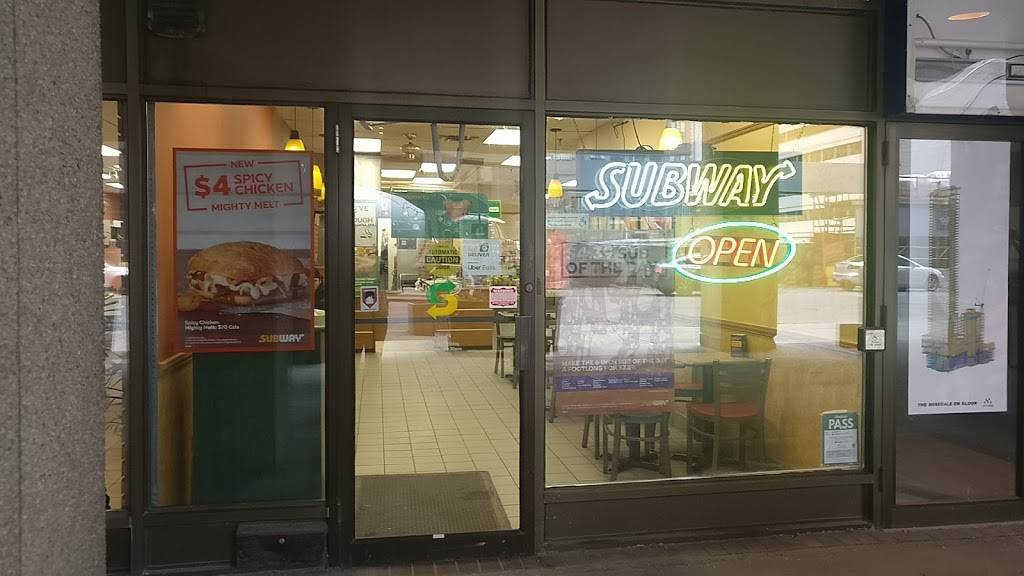 Subway | restaurant | 366 Bloor St E #4, Toronto, ON M4W 1H4, Canada | 4169442220 OR +1 416-944-2220