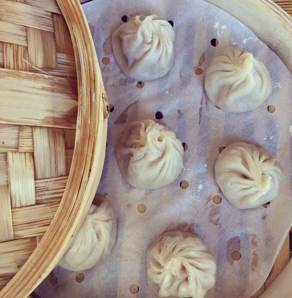 Momo Mee | restaurant | 110 E Greenfield Ave, Milwaukee, WI 53204, USA | 4143169003 OR +1 414-316-9003