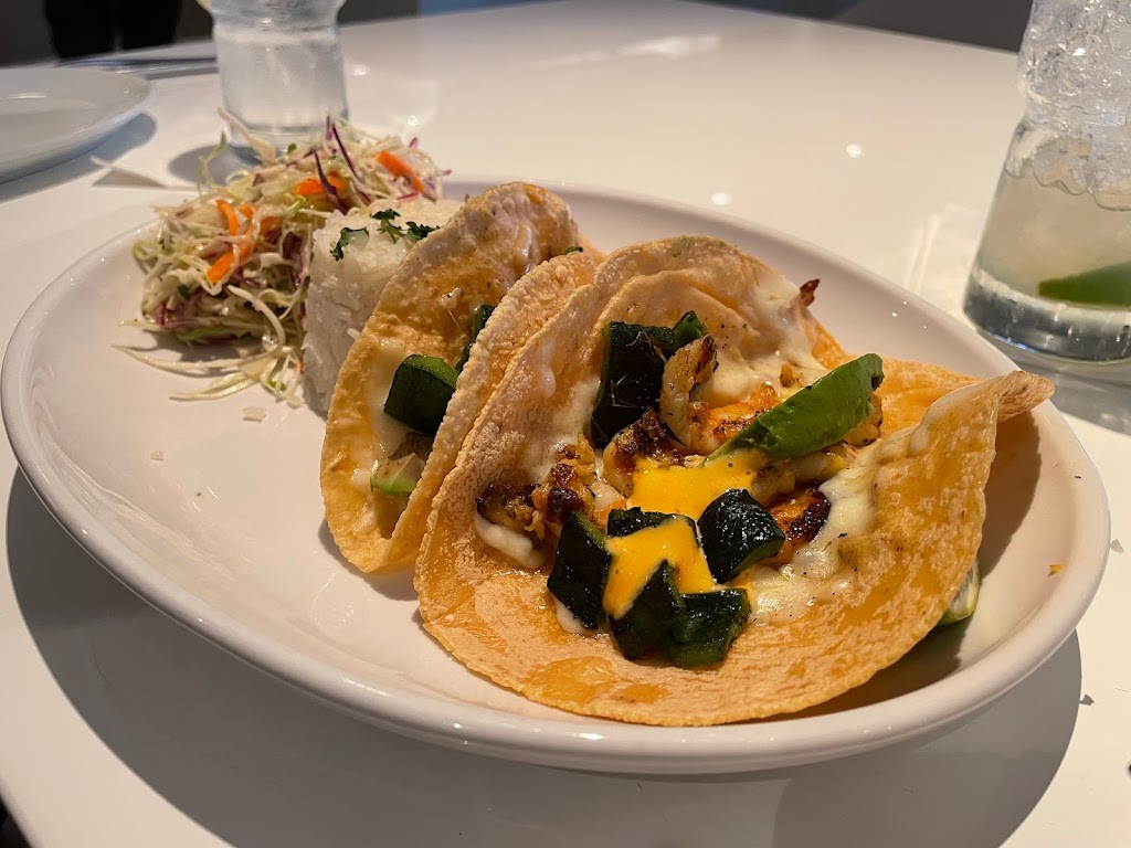 Doce Mesas | restaurant | 9810 N US 75-Central Expy 1000 Suite 600, Dallas, TX 75231, USA | 9726850680 OR +1 972-685-0680