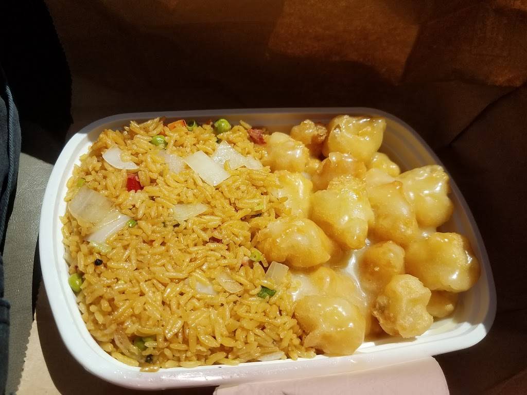 ChowFun Express | restaurant | 12205, 1704 Western Ave, Albany, NY 12203, USA | 5184565874 OR +1 518-456-5874