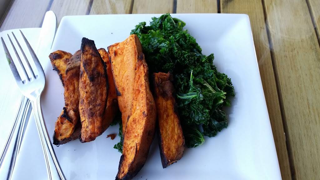 Dockside Market & Grill | restaurant | 148 NJ-31, Flemington, NJ 08822, USA | 9088063000 OR +1 908-806-3000